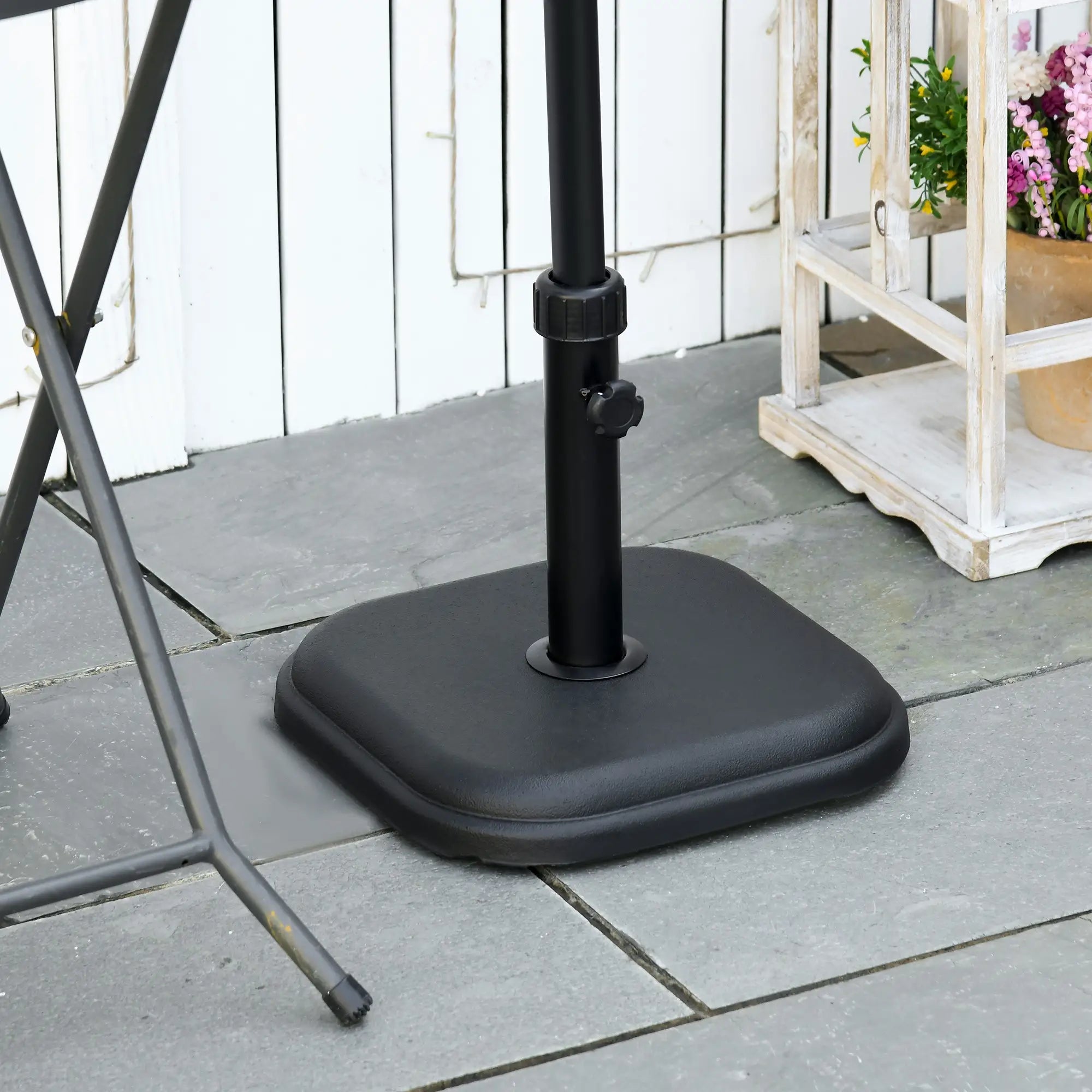 24 lb Concrete Patio Umbrella Base, Outdoor Market Table Stand, Black Umbrella Bases at Gallery Canada