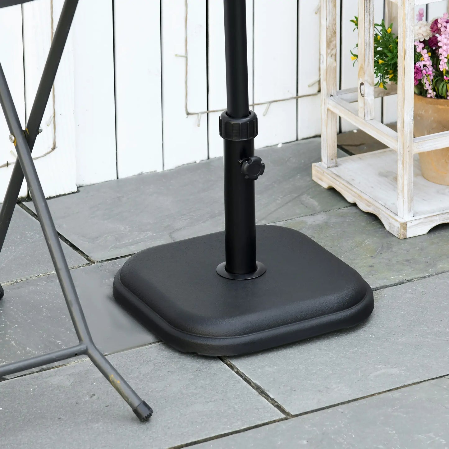 24 lb Concrete Patio Umbrella Base, Outdoor Market Table Stand, Black Umbrella Bases at Gallery Canada