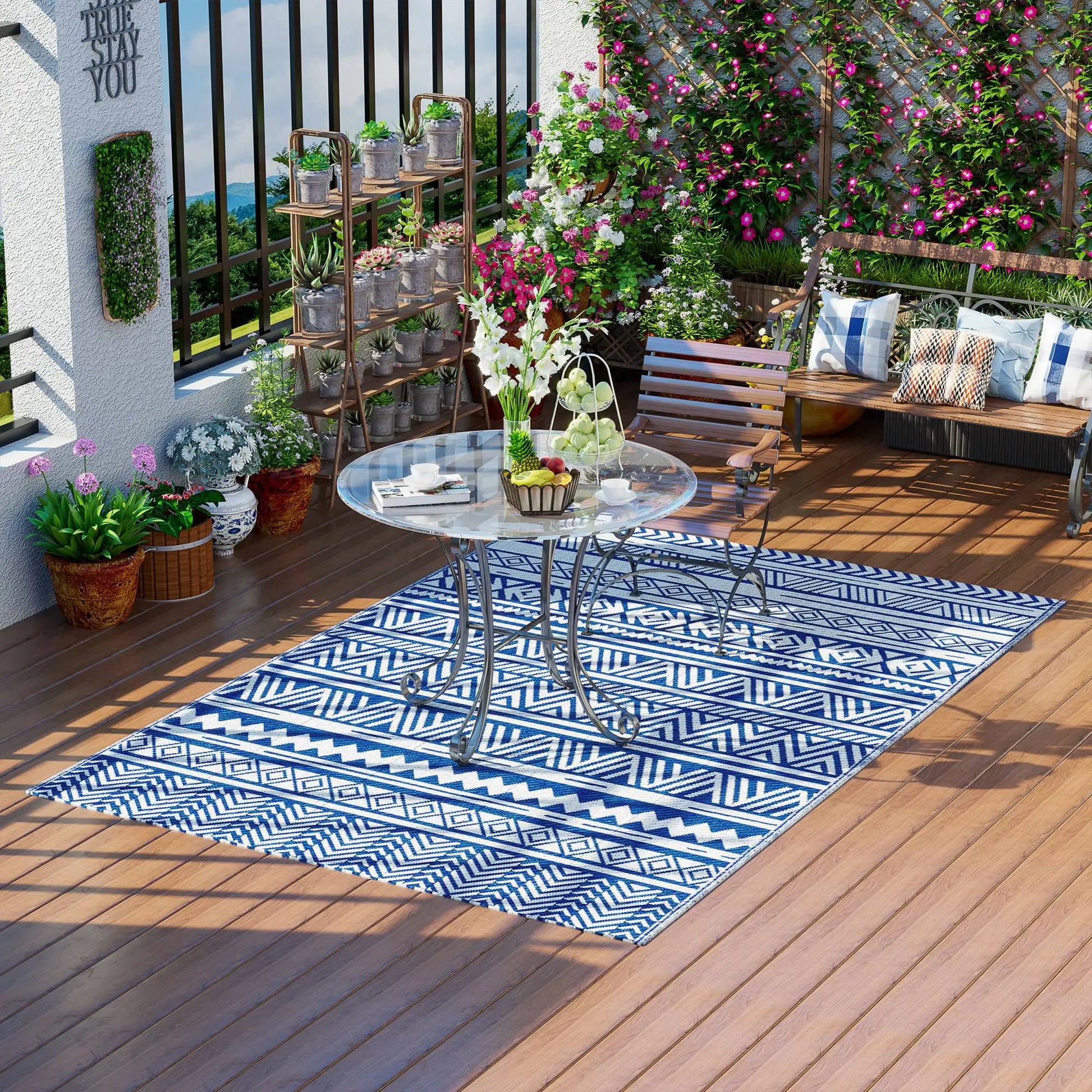 Reversible Outdoor Rug, Patio Floor Mat, 6' x 9', White, Dark Blue Garden Decor at Gallery Canada