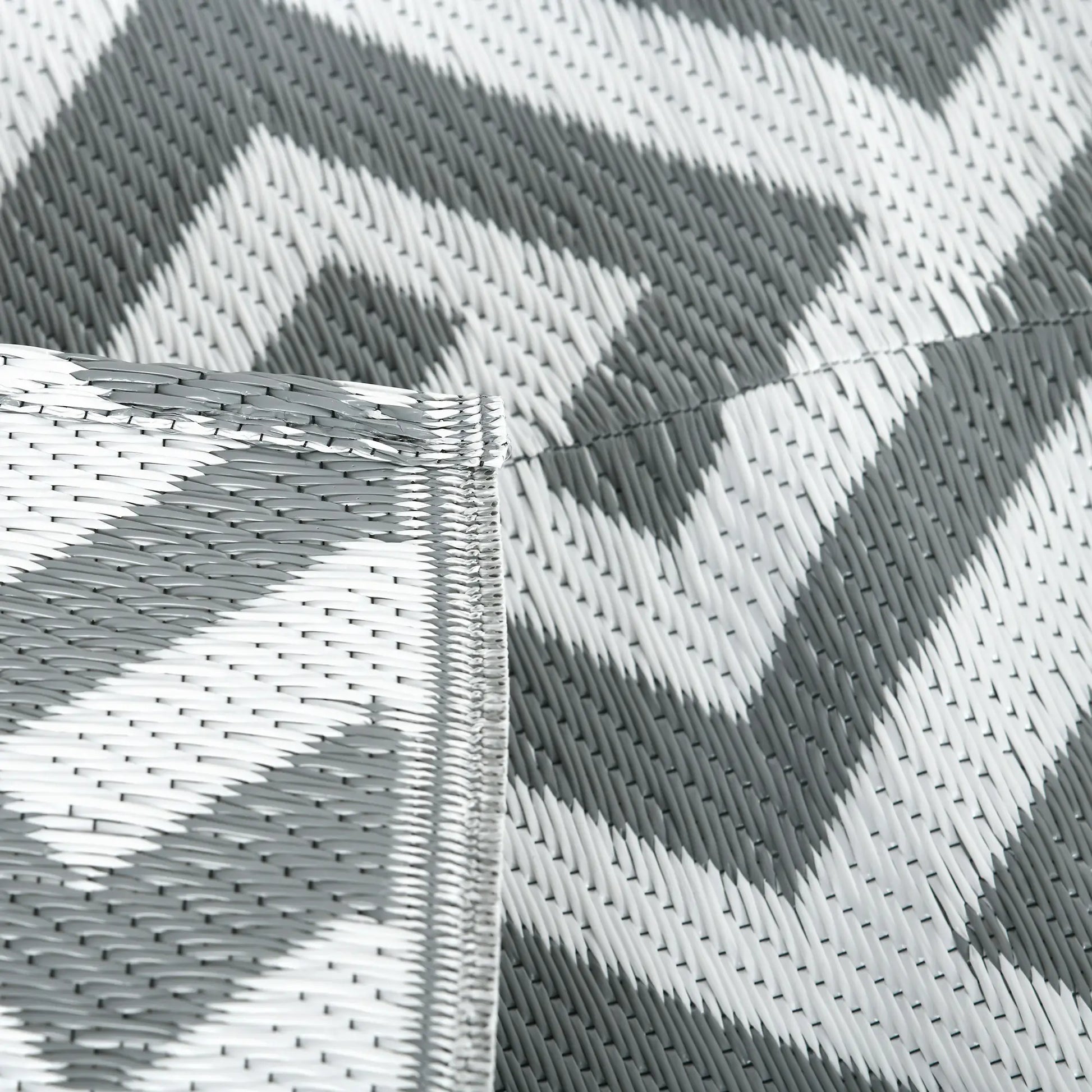 Reversible Outdoor RV Rug, Patio Floor Mat, 5' x 8', Grey & White Garden Decor at Gallery Canada