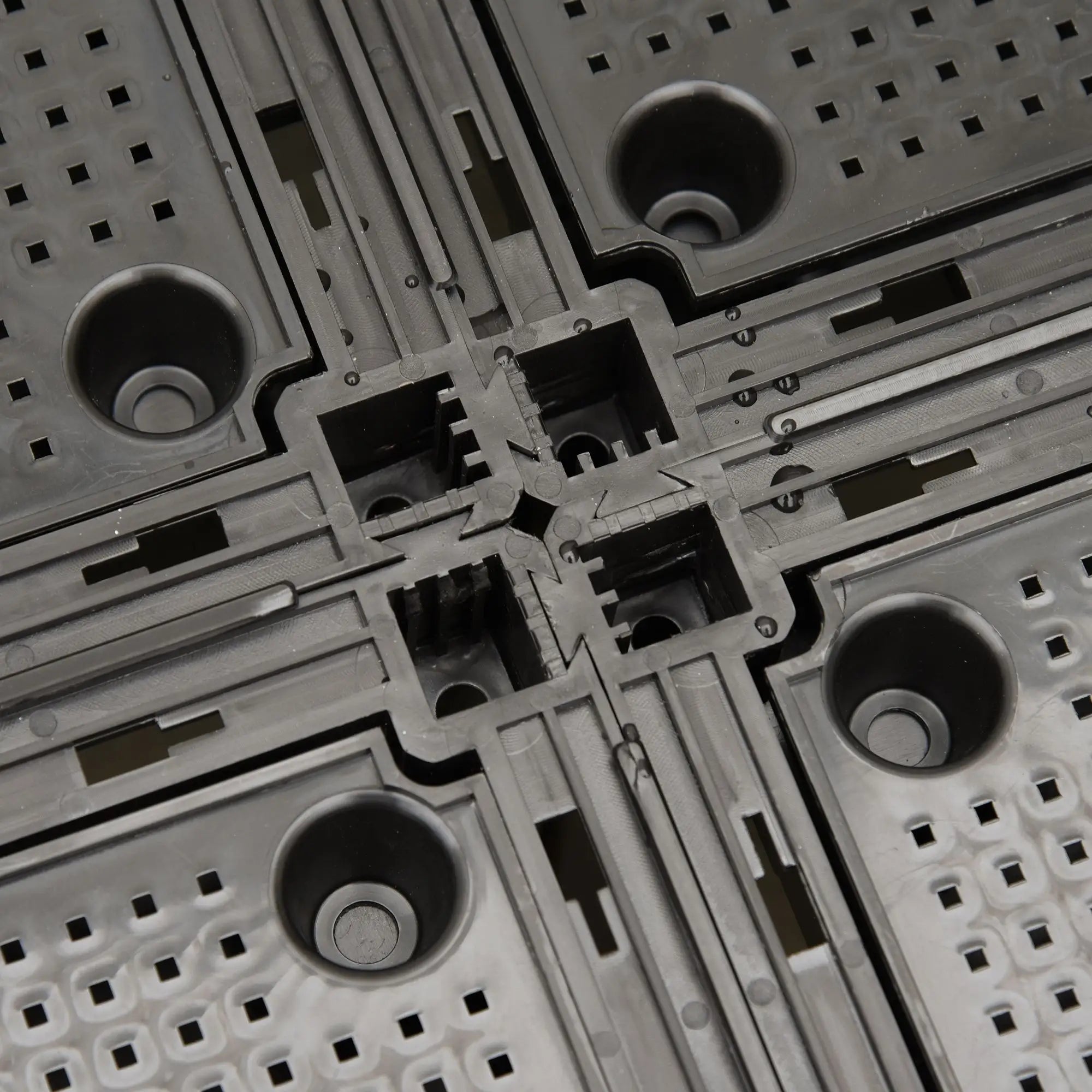 4-Piece Raised Garden Bed, PP Flower Bed, Stackable Vegetable Herb Grow Box Elevated Garden Beds at Gallery Canada