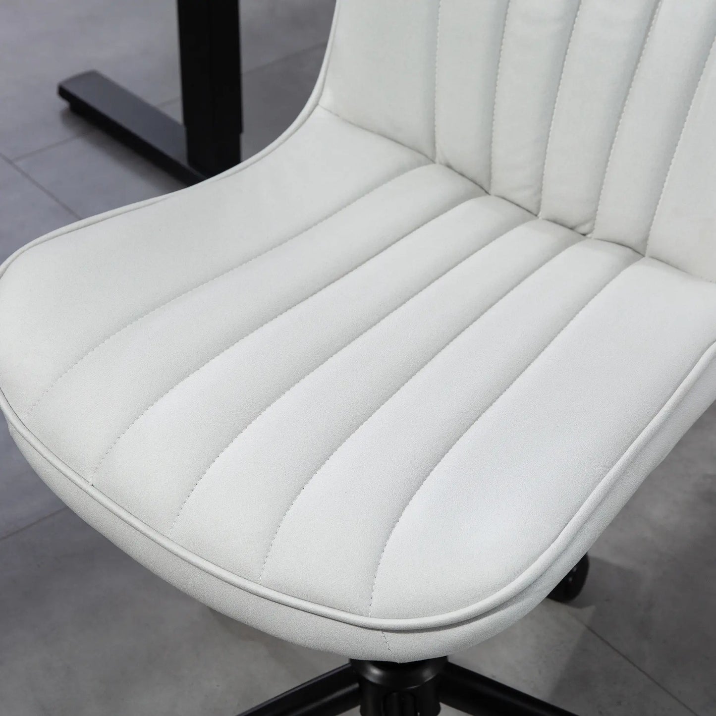 Armless Office Chair, 360° Swivel, Adjustable Height, Cream White Task Chairs at Gallery Canada