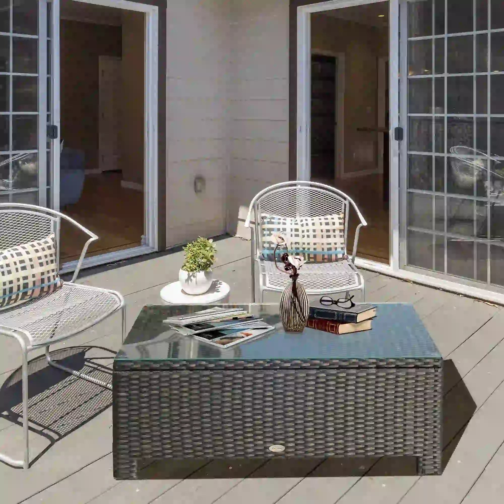 Rattan Coffee Table, Hand-Woven Wicker Furniture, Tempered Glass Top, Black Patio Side Tables at Gallery Canada