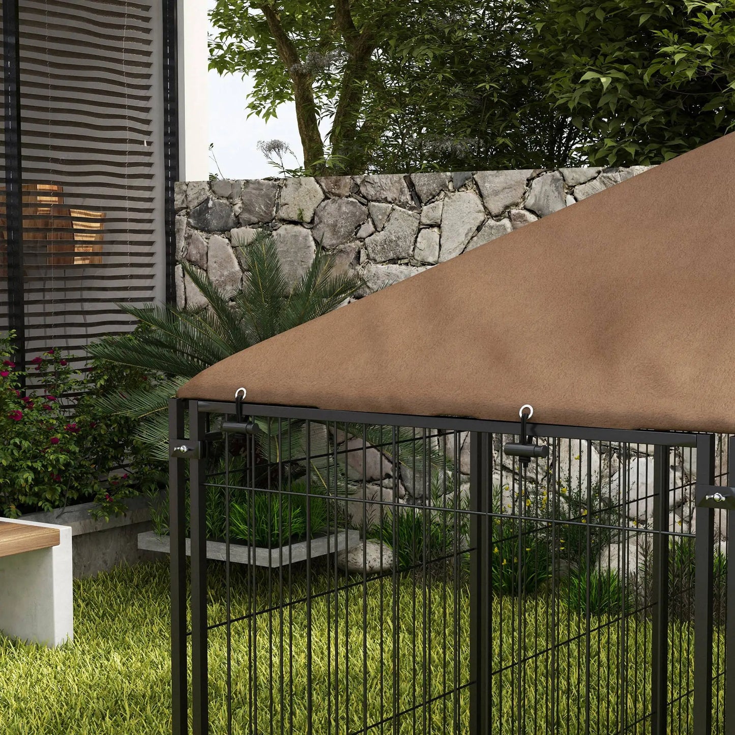 6.9' x 4.6' x 5' Outdoor Dog Kennel, Canopy, Rotating Bowls, Coffee Houses, Kennels & Pens at Gallery Canada