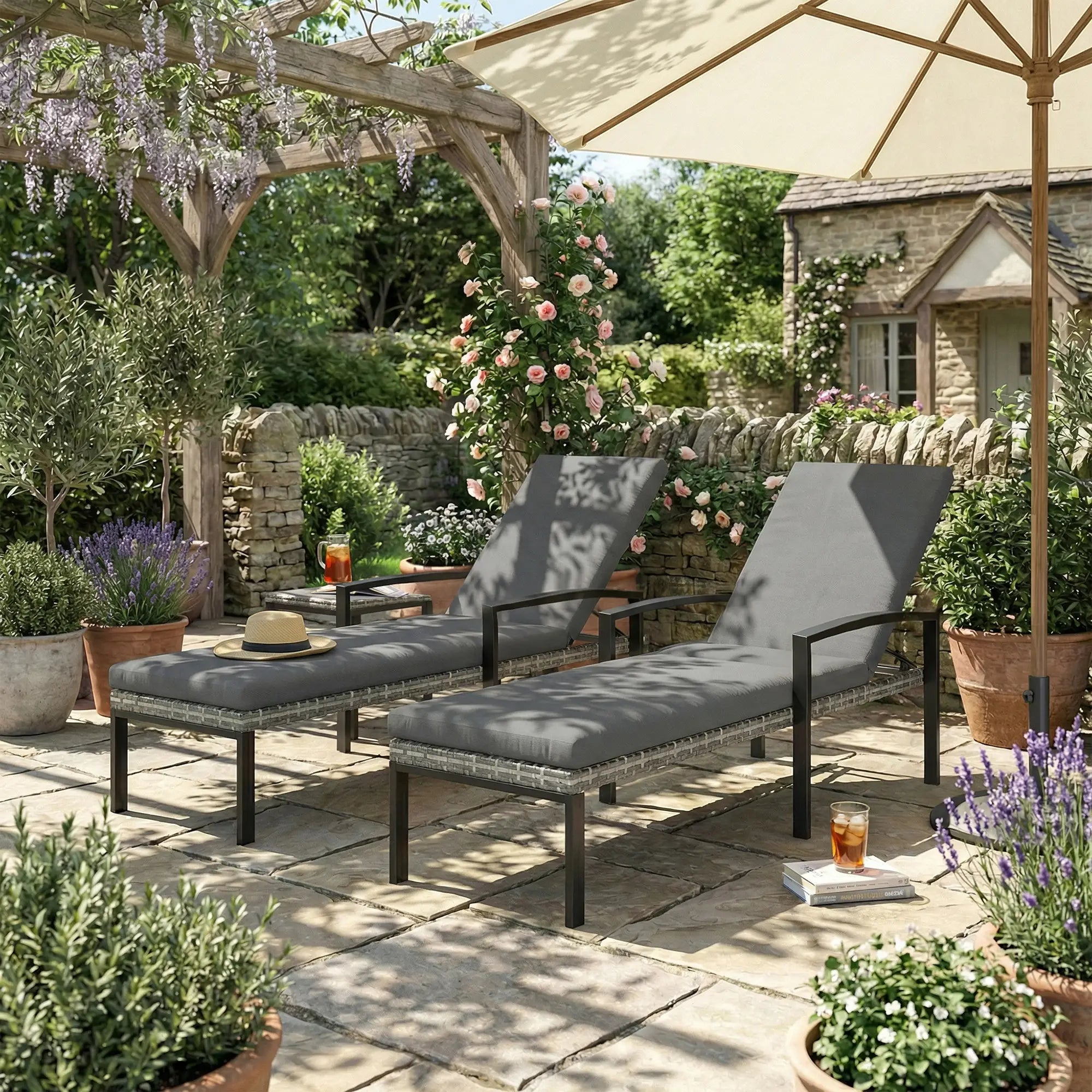 Outdoor Chaise Lounge Chairs, Set of 2 Wicker Patio Chairs, 5-Level Adjustable Backrest Wicker Chaise Loungers at Gallery Canada