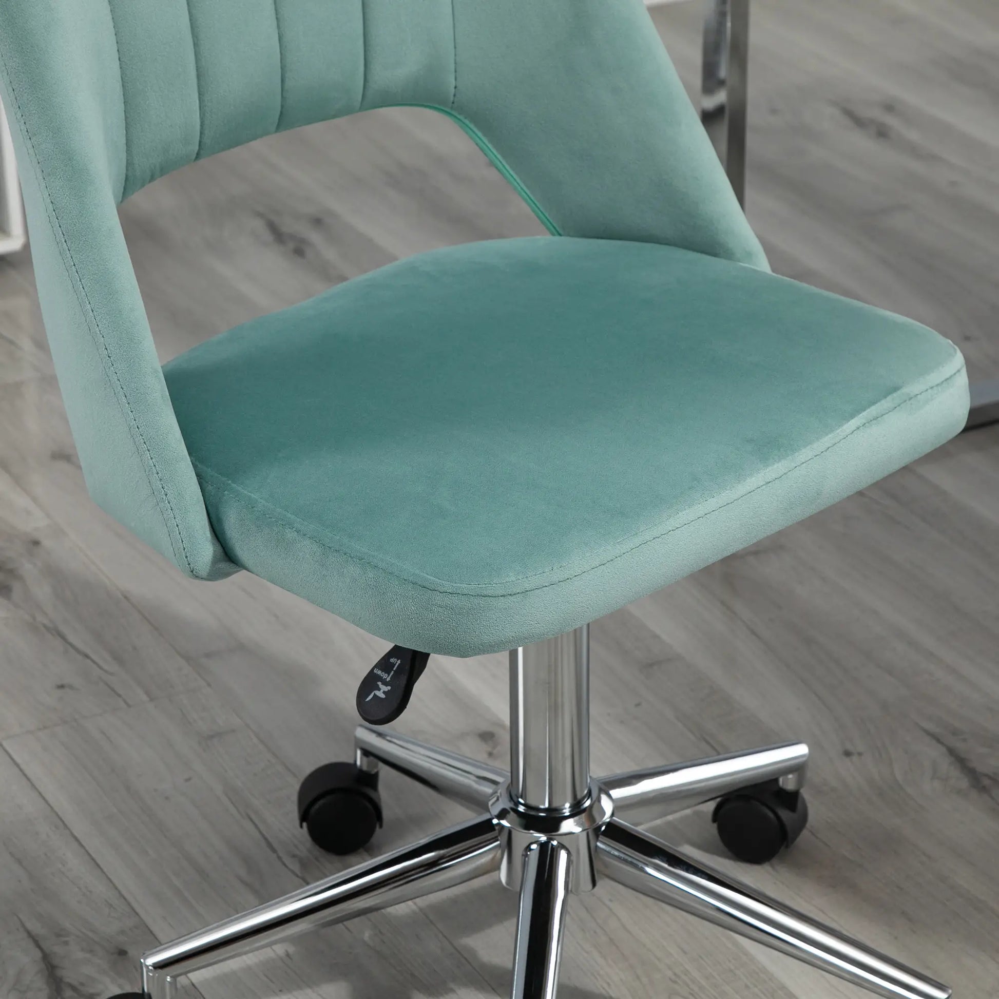 Velvet Fabric Mid Back Office Chair, Swivel Scallop Shape, Green Executive & Manager Chairs at Gallery Canada