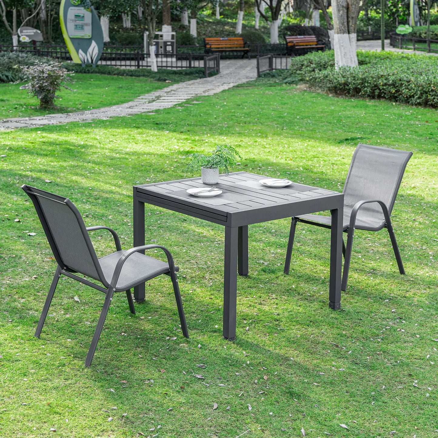 Extendable Metal Outdoor Dining Table, 4-6 Person, Rectangular, Grey Patio Dinning Tables at Gallery Canada
