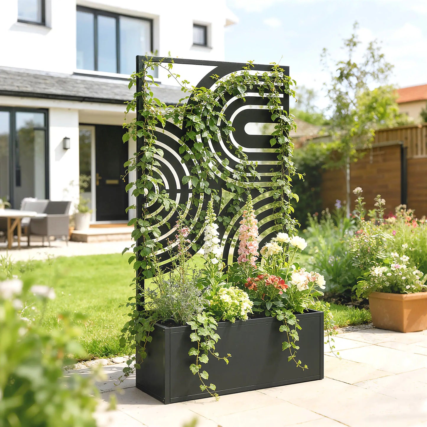 Metal Planter Box With Trellis, 44.5" Raised Garden Bed Privacy Screen Galvanized Planter Boxes at Gallery Canada