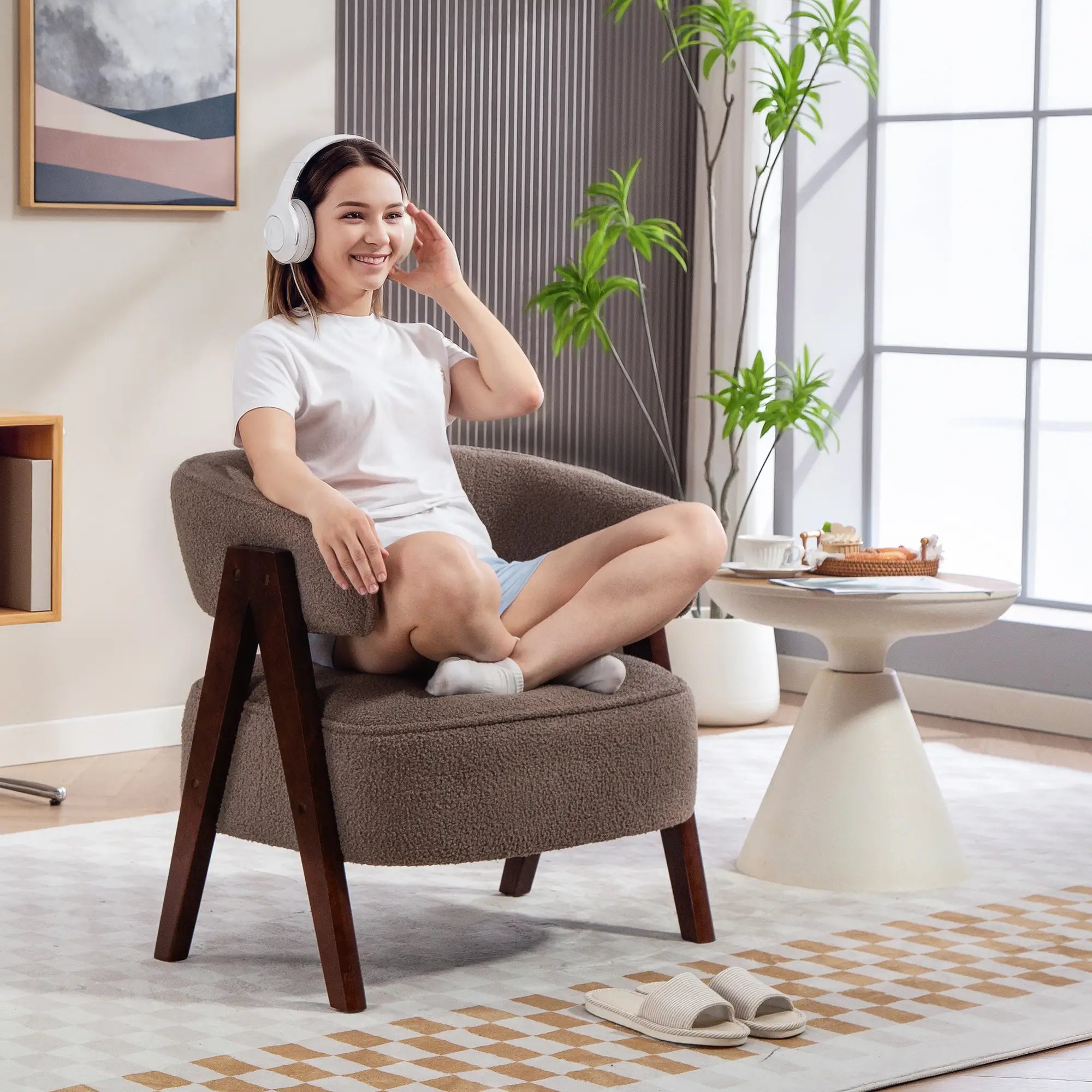 Sherpa Fleece Accent Chair, Upholstered Armchair, Light Brown Accent Chairs at Gallery Canada
