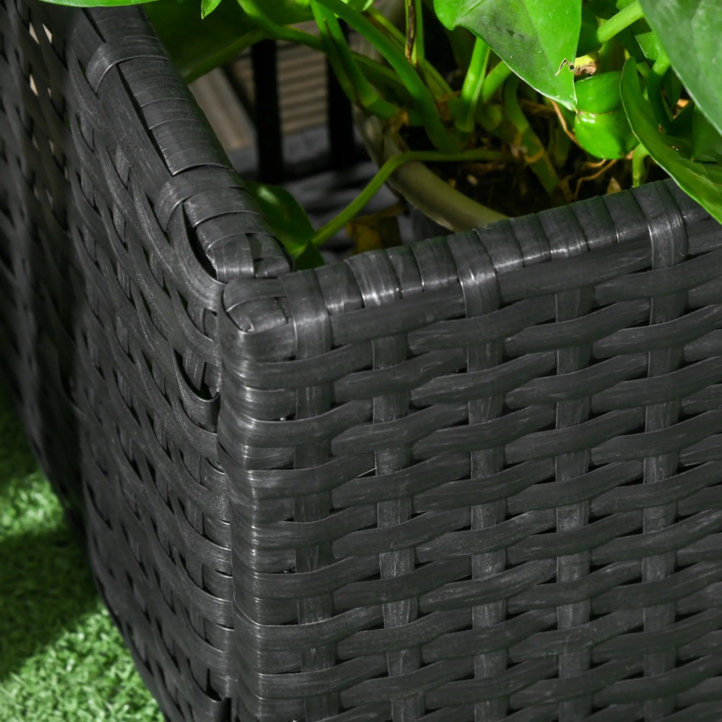 Raised Garden Bed with Lattice Trellis, Rattan Planter with Storage, Black Raised Garden Beds at Gallery Canada
