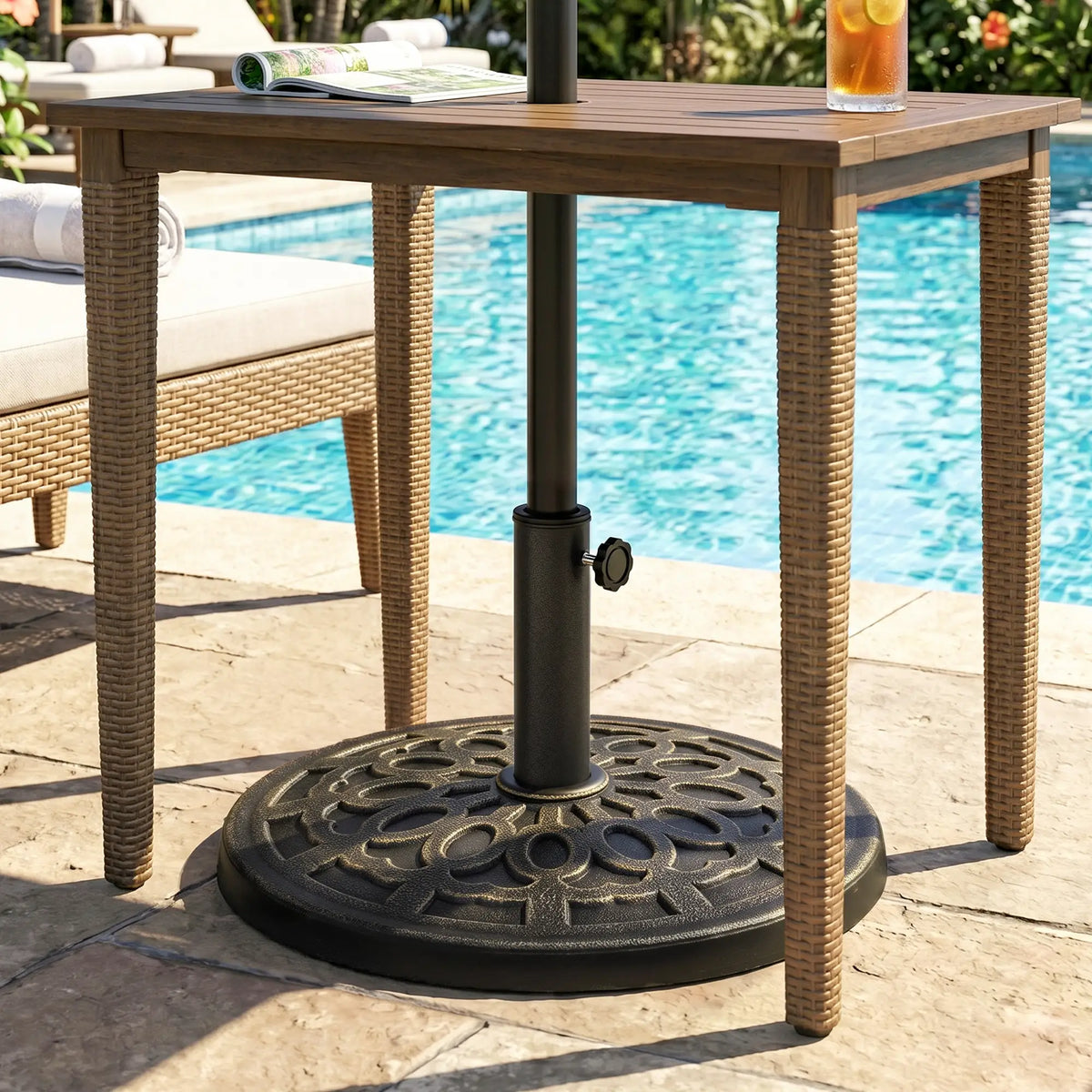 26 lbs Resin Umbrella Base, Round Market Parasol Holder, Φ1.5", Φ1.89" Pole, Bronze Umbrella Bases at Gallery Canada