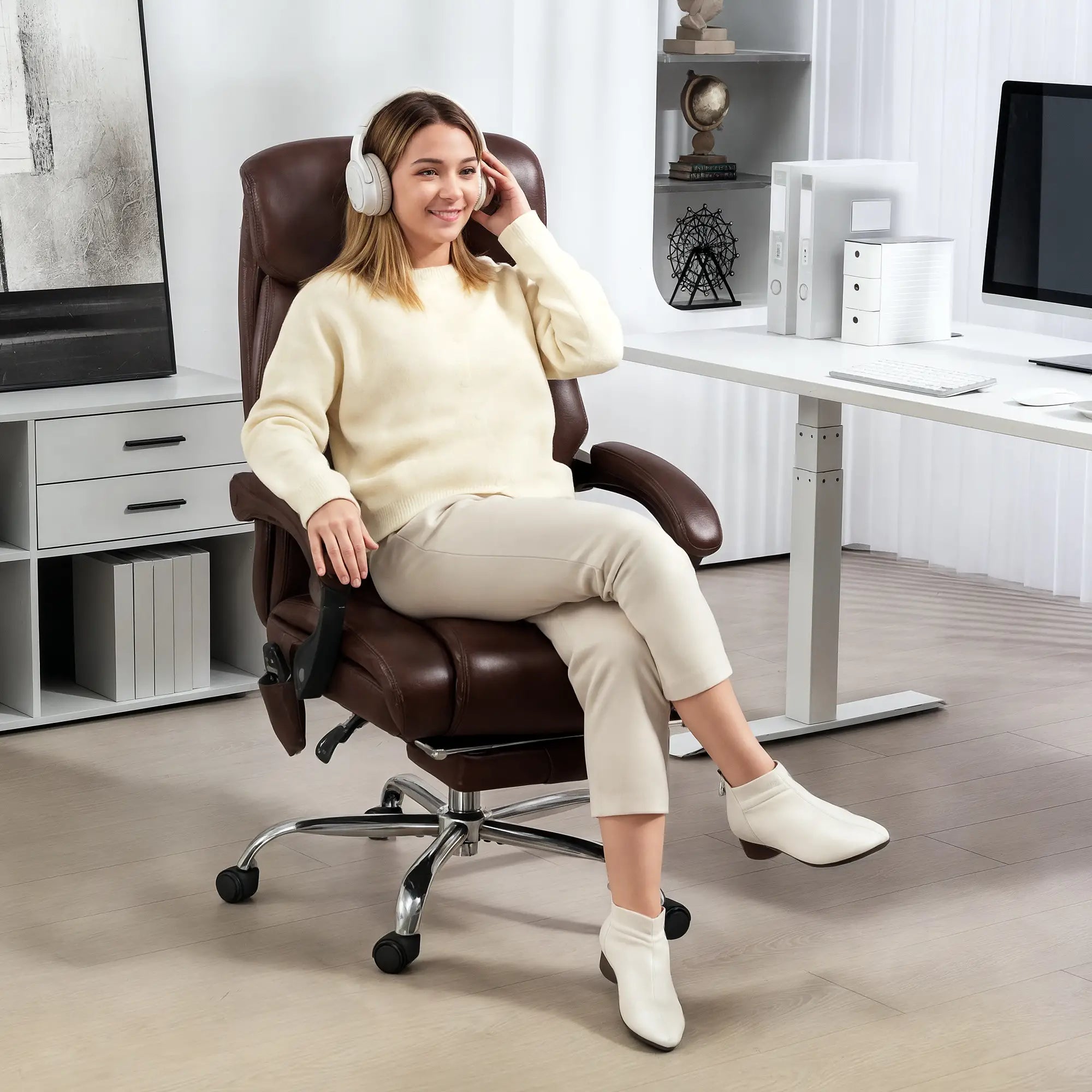 6 Point Massage Office Chair, Ergonomic Reclining Desk Chair, Dark Brown Massage Chairs at Gallery Canada