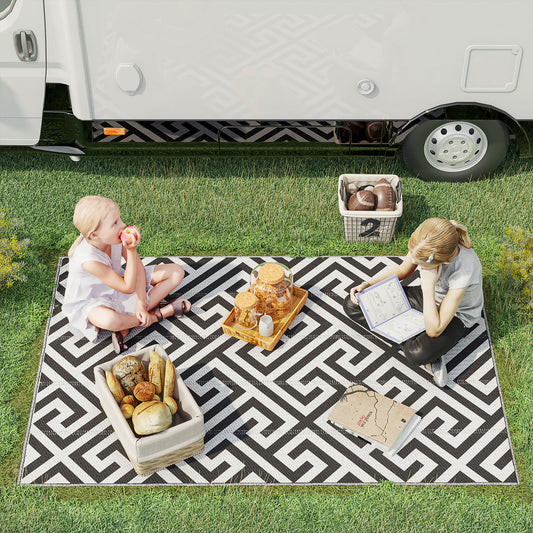 Reversible Outdoor RV Rug, Patio Floor Mat, 4' x 6' Plastic Straw Rug for Backyard, Deck, Beach, Camping, Black &; White - Gallery Canada