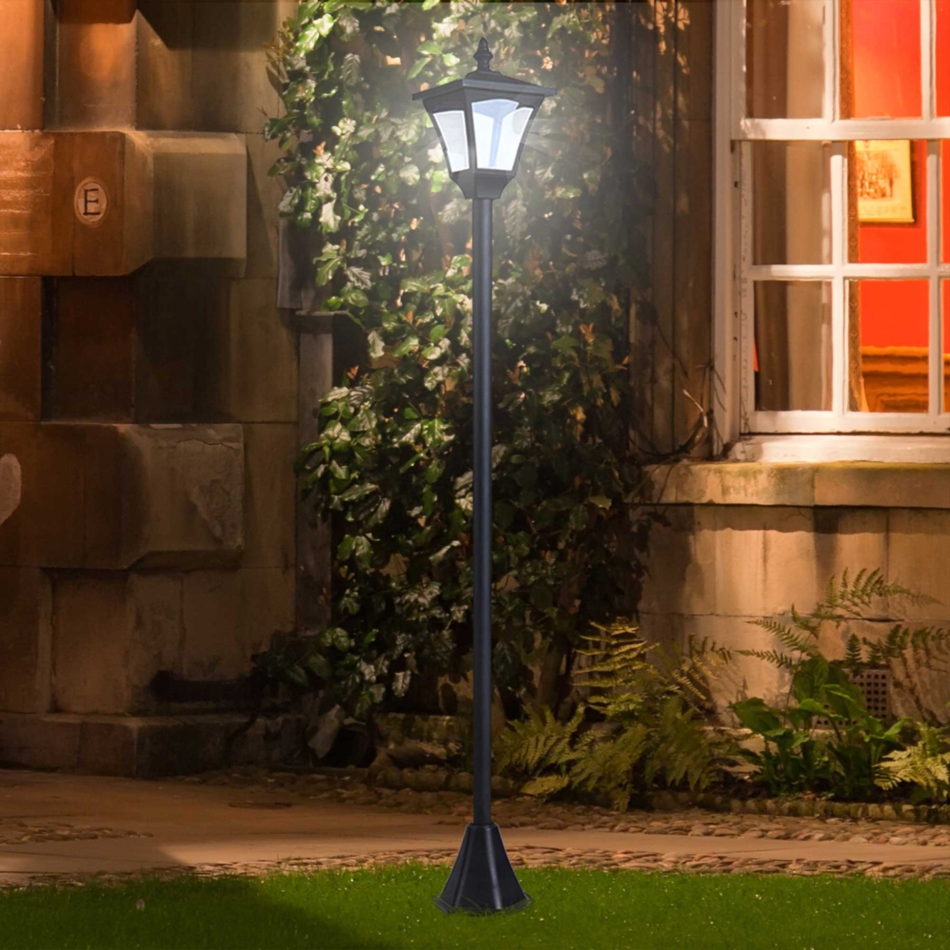 Single Solar Lamp Post Garden Solar-Powered LED Streetlight Style Outdoor Light Waterproof 5-6 Hours with Base for Lawn Pathway Walkway 47"H at Gallery Canada